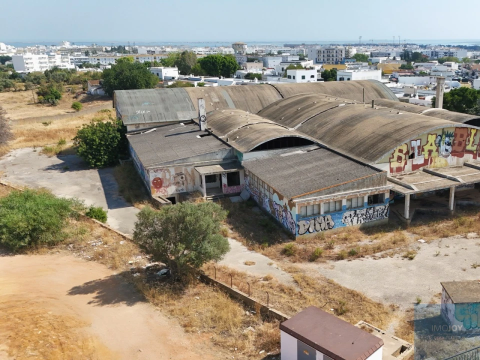 Terreno para Venda em Quelfes Foto 11