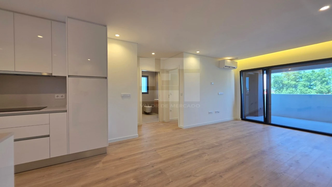 Apartamento T2 para Venda em Repeses e São Salvador Foto 6