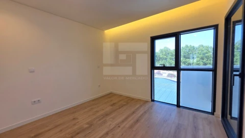 Apartamento T2 para Venda em Repeses e São Salvador