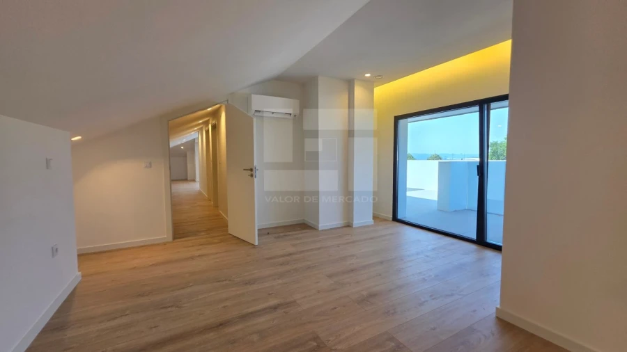Apartamento T2 para Venda em Repeses e São Salvador Foto 16