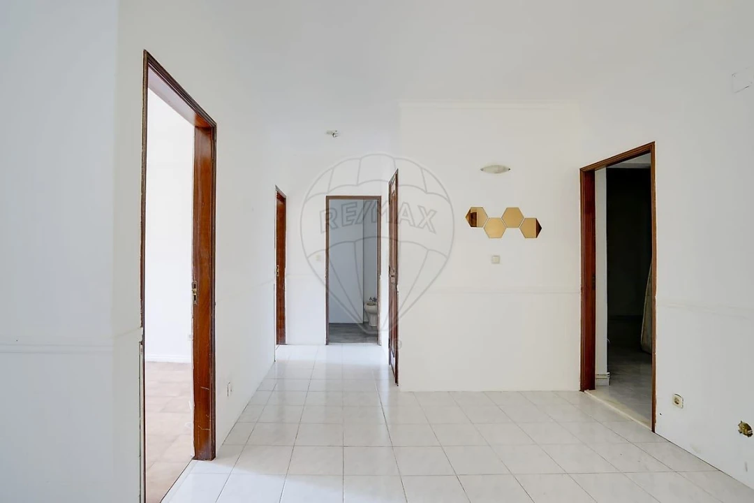 Apartamento T3 para Venda em Cacém e São Marcos Foto 16