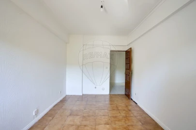 Apartamento T3 para Venda em Cacém e São Marcos