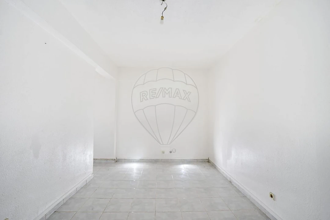 Apartamento T3 para Venda em Cacém e São Marcos Foto 27