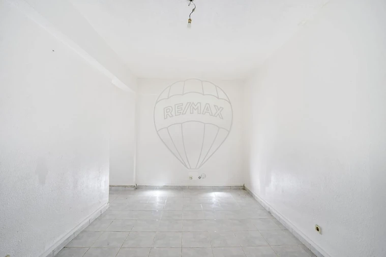 Apartamento T3 para Venda em Cacém e São Marcos Foto 27