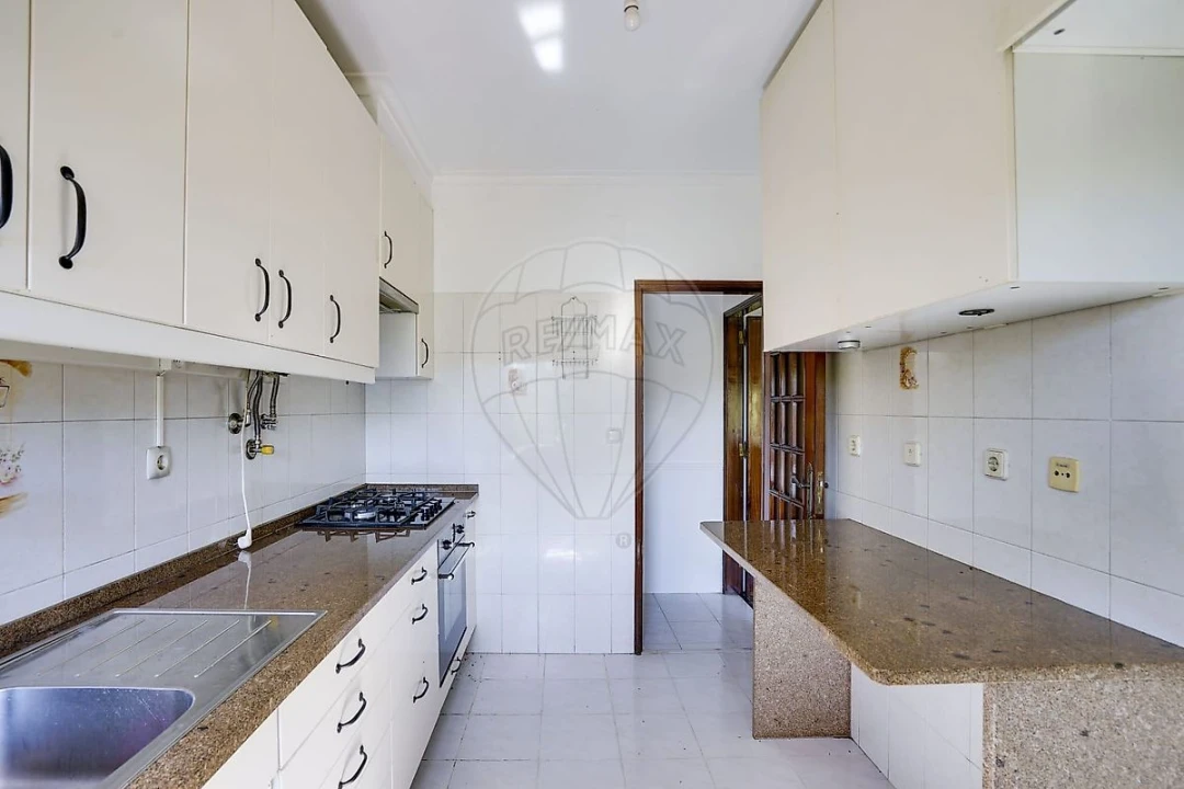 Apartamento T3 para Venda em Cacém e São Marcos Foto 34