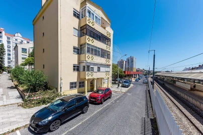 Apartamento T2 para Venda em Algueirão-Mem Martins