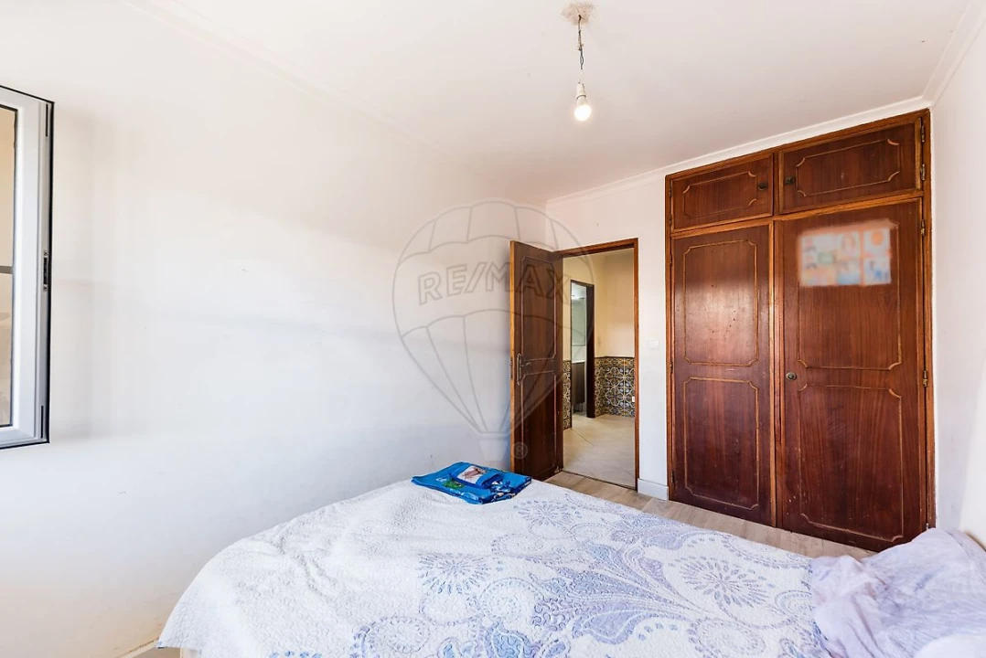 Apartamento T2 para Venda em Algueirão-Mem Martins Foto 10