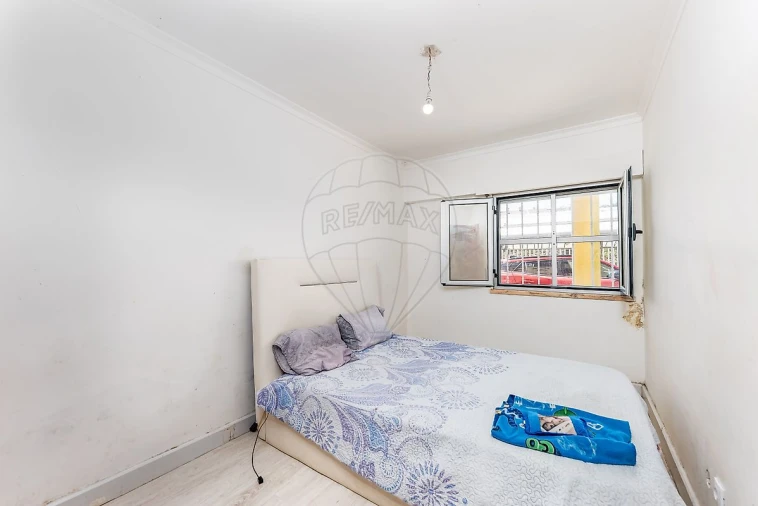 Apartamento T2 para Venda em Algueirão-Mem Martins Foto 9