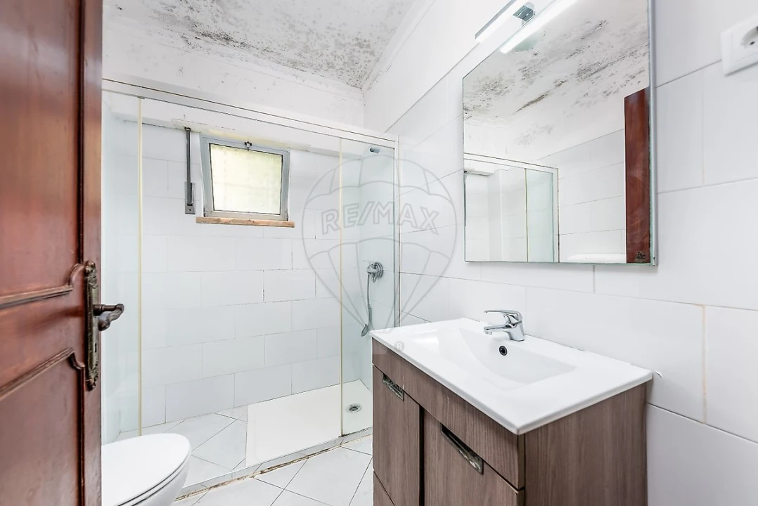 Apartamento T2 para Venda em Algueirão-Mem Martins Foto 11