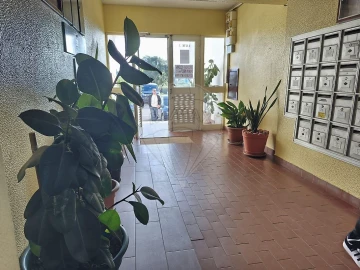 Apartamento T2 para Venda em Marvila, Ribeira Santarém, São Salvador, São Nicolau