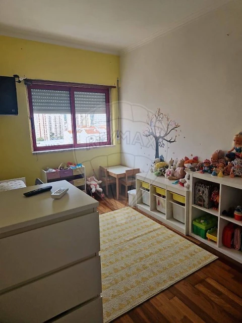 Apartamento T3 para Venda em Carregado e Cadafais