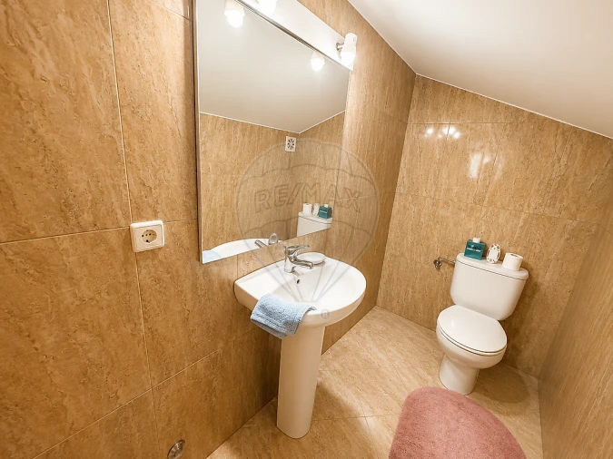 Moradia T3 para Venda em Serzedo e Perosinho Foto 17