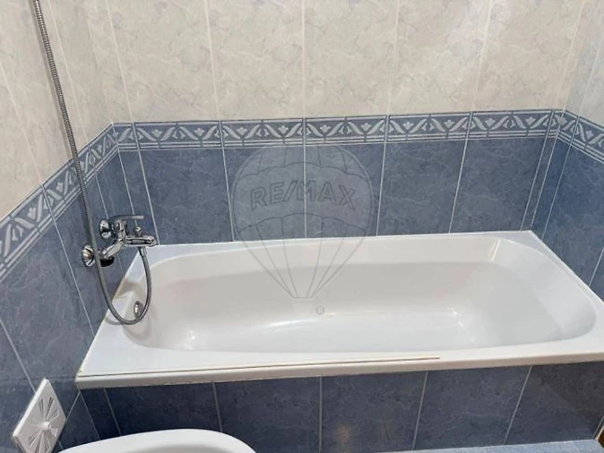 Apartamento T2 para Arrendamento em Benfica Foto 3