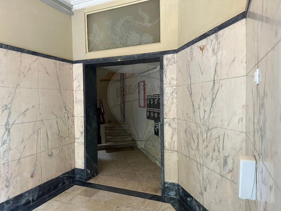 Apartamento T2 para Arrendamento em Benfica Foto 12