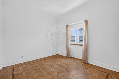 Apartamento T2 para Arrendamento em Almada, Cova da Piedade, Pragal e Cacilhas