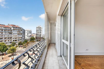 Apartamento T2 para Arrendamento em Almada, Cova da Piedade, Pragal e Cacilhas