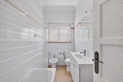 Apartamento T2 para Arrendamento em Almada, Cova da Piedade, Pragal e Cacilhas