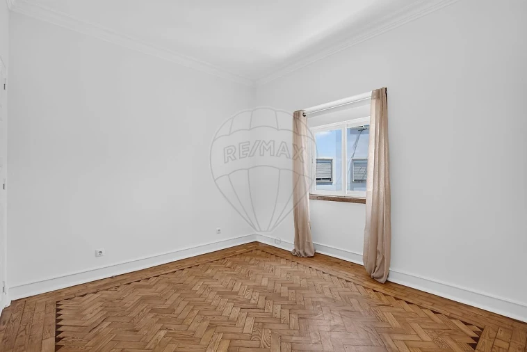 Apartamento T2 para Arrendamento em Almada, Cova da Piedade, Pragal e Cacilhas Foto 3