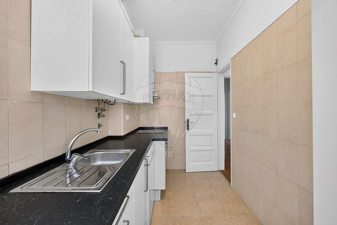 Apartamento T2 para Arrendamento em Almada, Cova da Piedade, Pragal e Cacilhas Foto 5