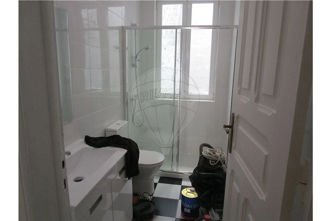 Apartamento T4 para Arrendamento em Penha de França Foto 6