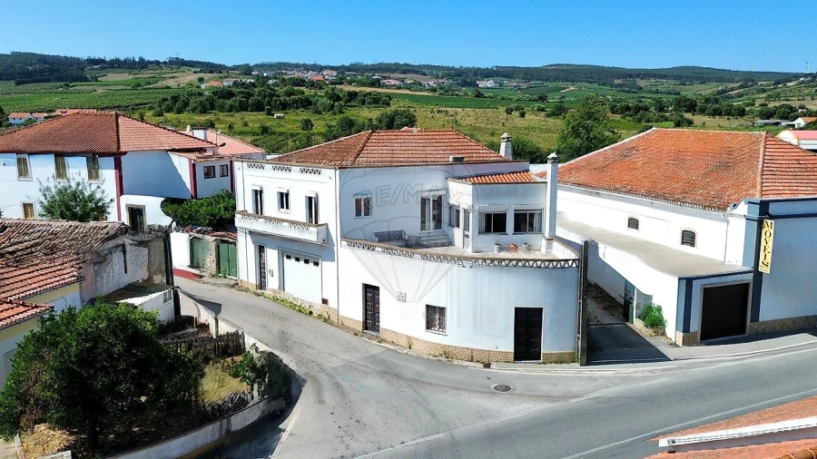 Moradia T3 para Venda em Carvoeira e Carmões Foto 2