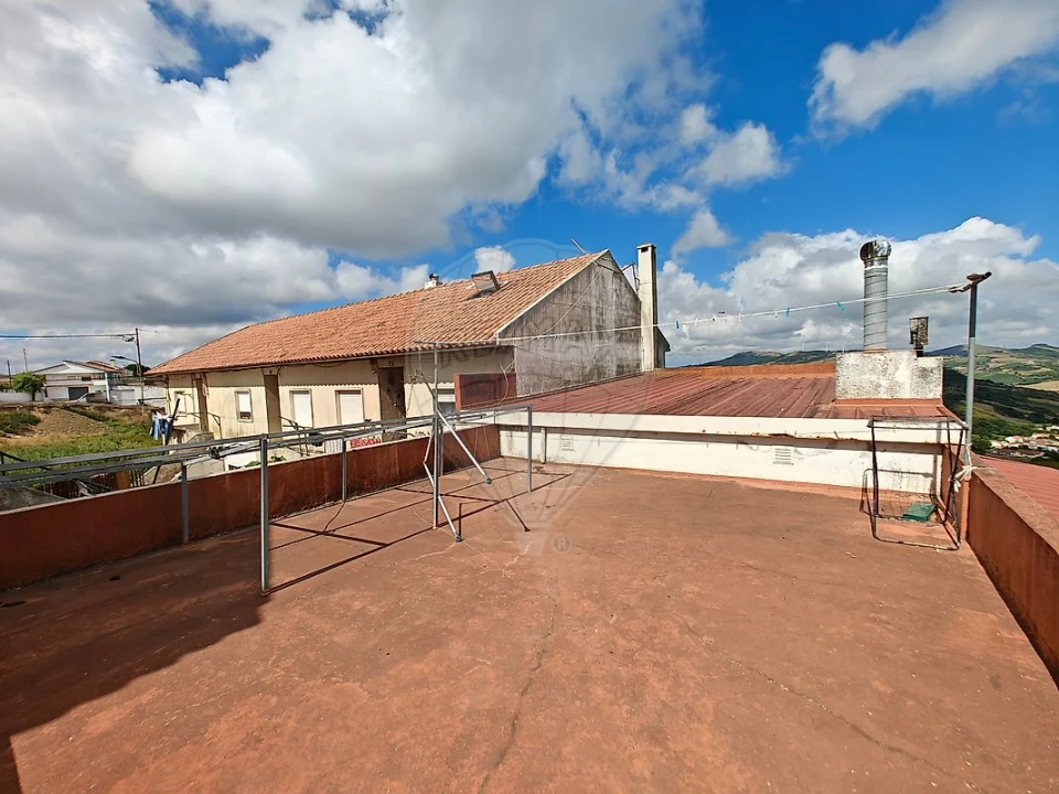 Apartamento T3 para Venda em Sobral de Monte Agraço Foto 1