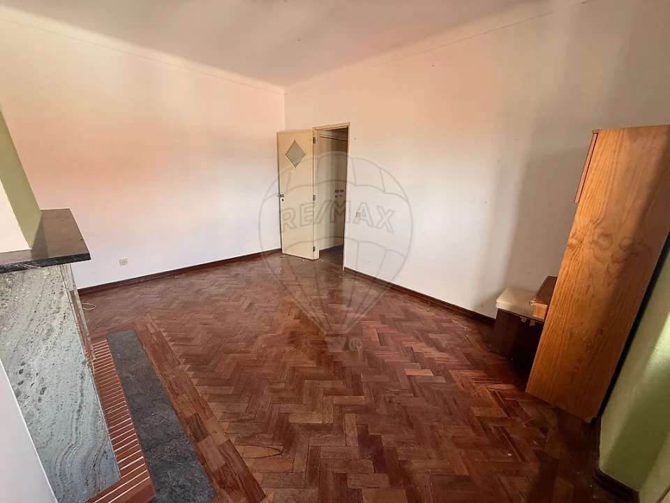 Apartamento T2 para Venda em Sobral de Monte Agraço Foto 4