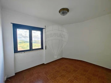 Moradia T2 para Venda em Sobral de Monte Agraço