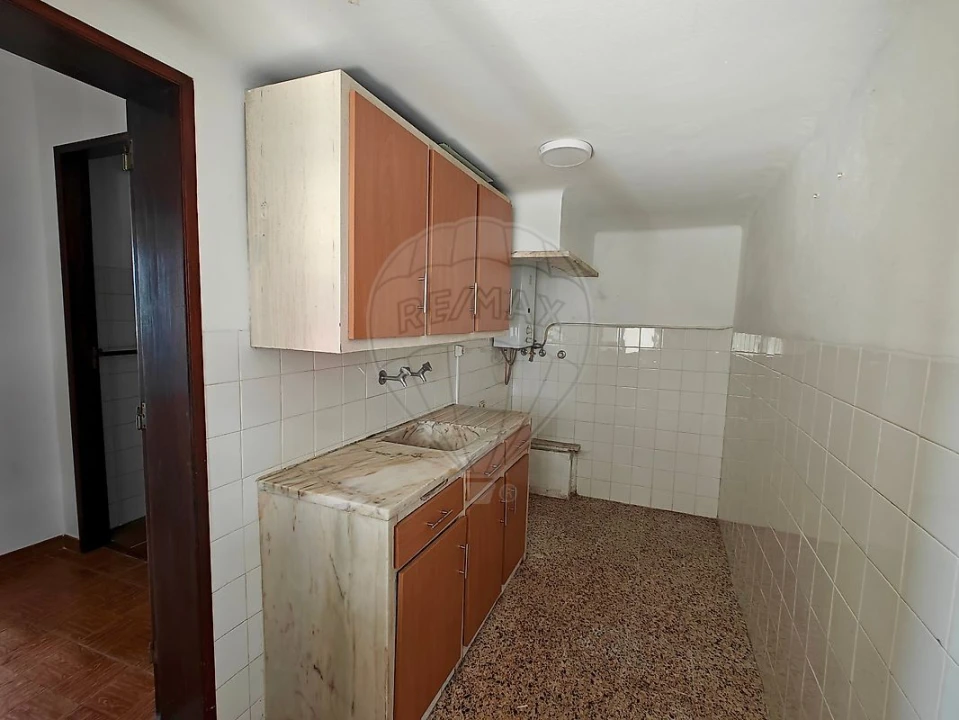 Moradia T2 para Venda em Sobral de Monte Agraço Foto 6