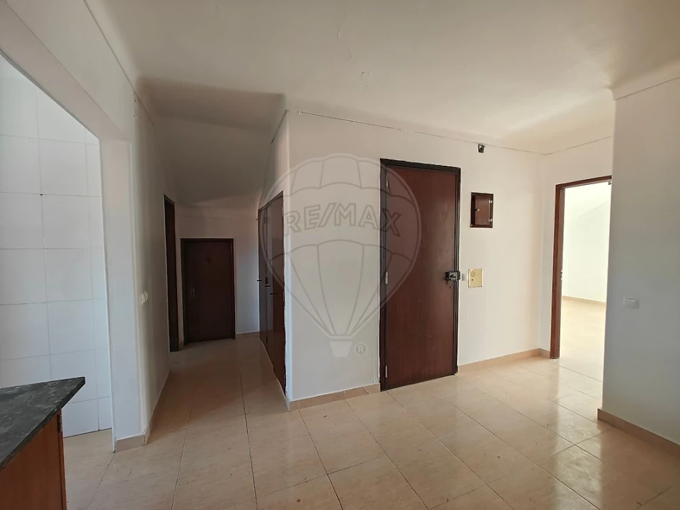 Apartamento T2 para Venda em Sobral de Monte Agraço Foto 9