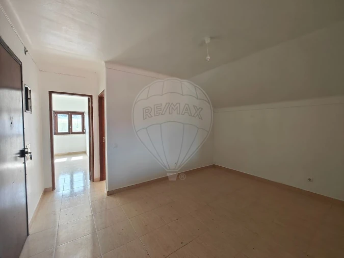 Apartamento T2 para Venda em Sobral de Monte Agraço Foto 8