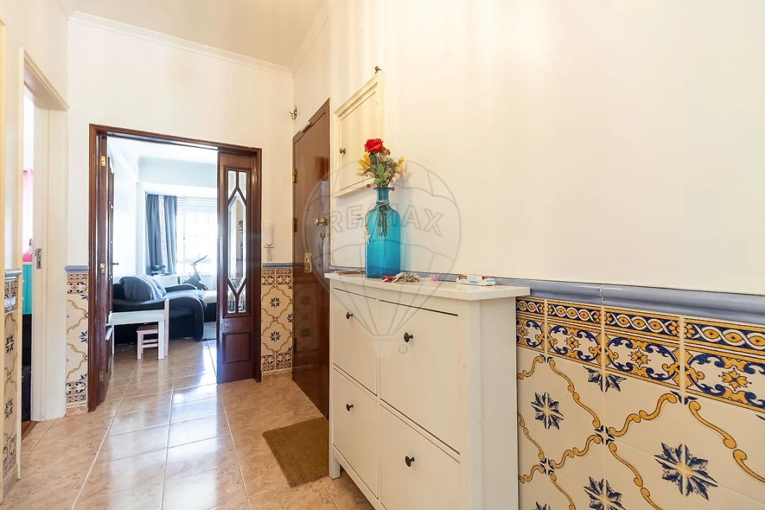 Apartamento T2 para Venda em Póvoa de Santa Iria e Forte da Casa Foto 14