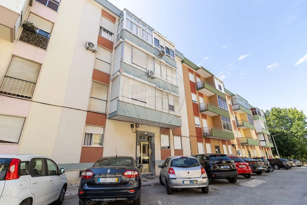 Apartamento T2 para Venda em Póvoa de Santa Iria e Forte da Casa Foto 15