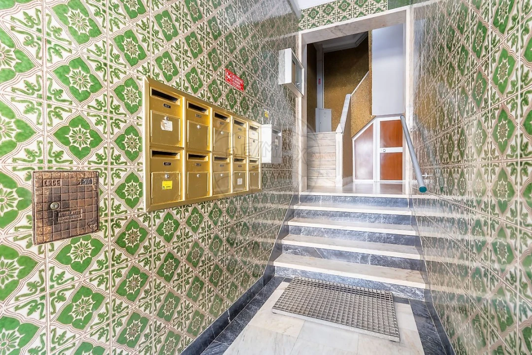 Apartamento T2 para Venda em Póvoa de Santa Iria e Forte da Casa Foto 4