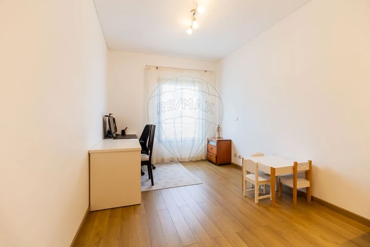 Apartamento T3 para Venda em Alverca do Ribatejo e Sobralinho Foto 9