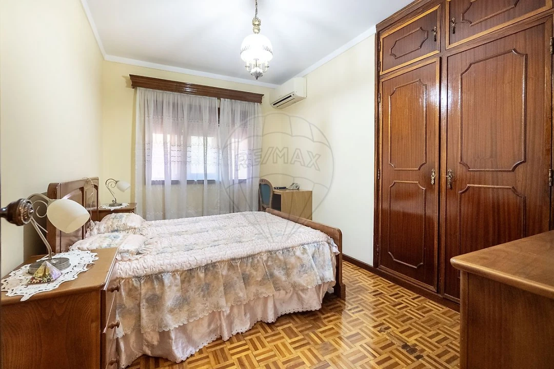 Moradia T4 para Venda em Vila Chã, Codal e Vila Cova de Perrinho Foto 17