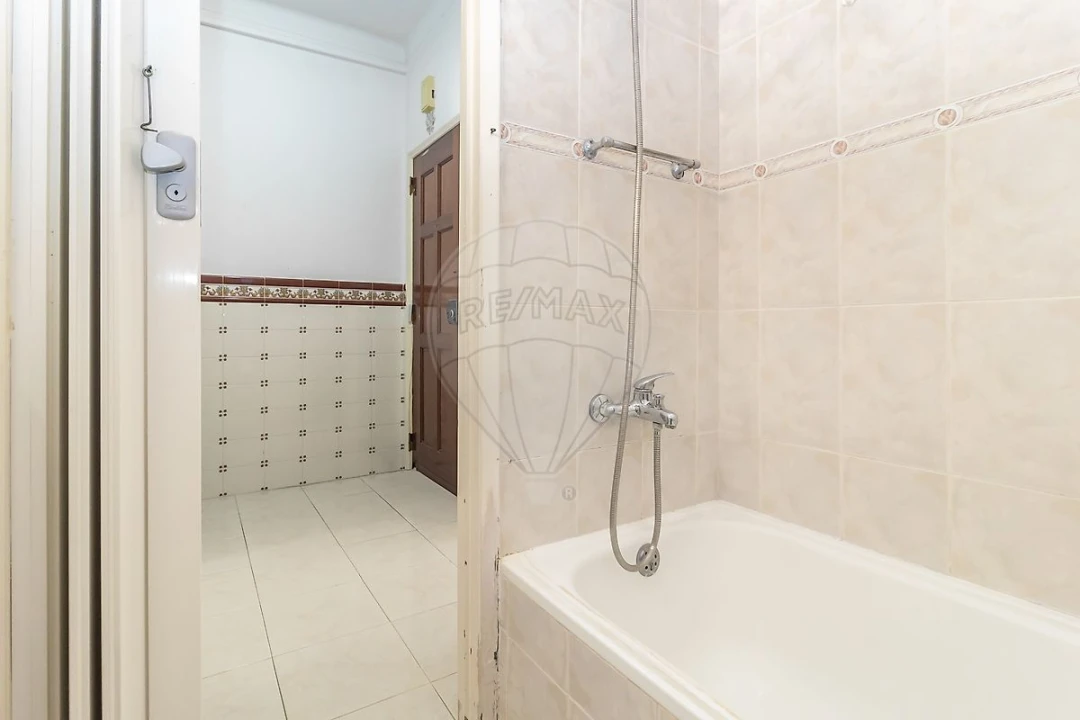 Apartamento T1 para Venda em Alto do Seixalinho, Santo André e Verderena Foto 19
