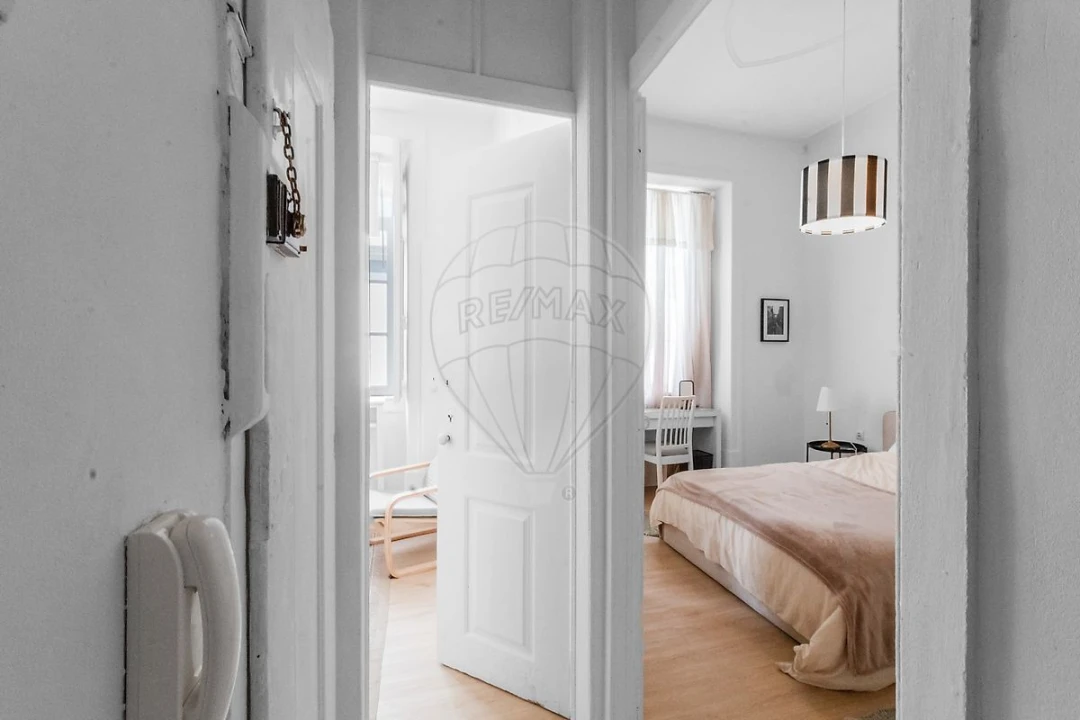 Apartamento T2 para Venda em Misericórdia Foto 6