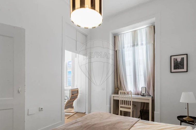 Apartamento T2 para Venda em Misericórdia Foto 12