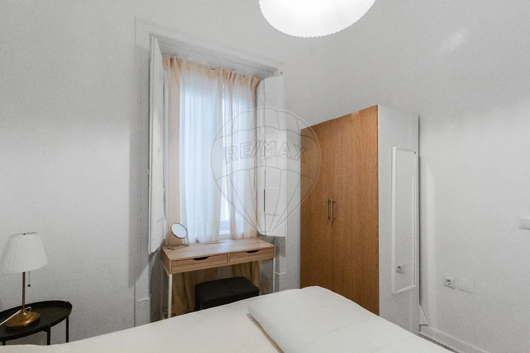 Apartamento T2 para Venda em Misericórdia Foto 10