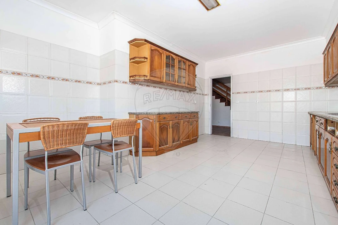 Apartamento T3 para Venda em Olhalvo Foto 3
