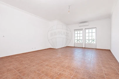 Apartamento T3 para Venda em Olhalvo