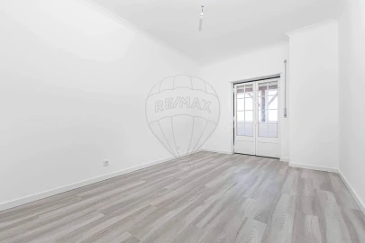 Apartamento T3 para Venda em Olhalvo