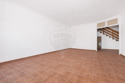 Apartamento T3 para Venda em Olhalvo