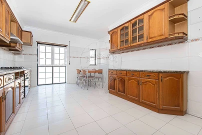 Apartamento T3 para Venda em Olhalvo
