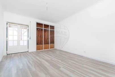 Apartamento T3 para Venda em Olhalvo