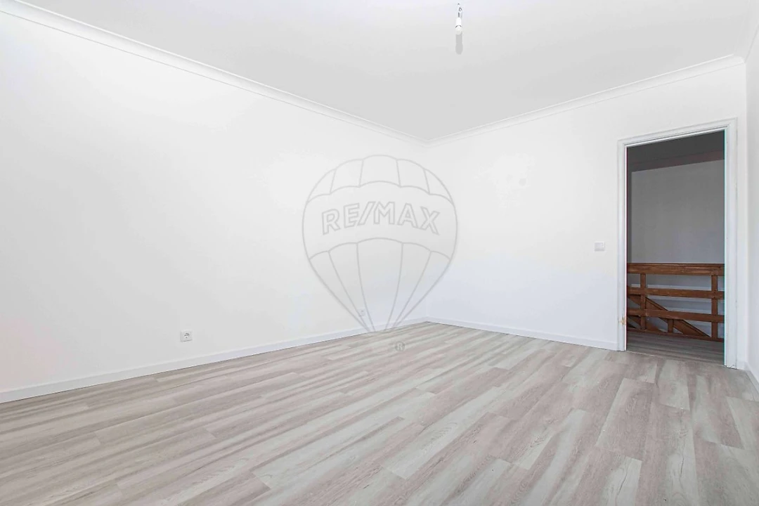 Apartamento T3 para Venda em Olhalvo Foto 17