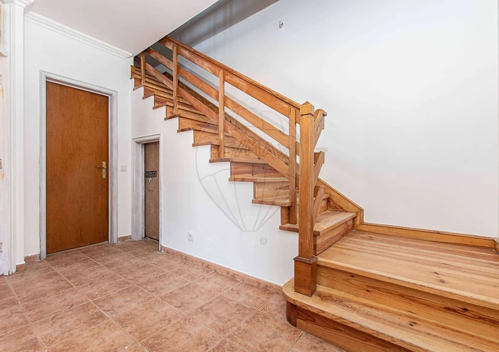 Apartamento T3 para Venda em Olhalvo Foto 9