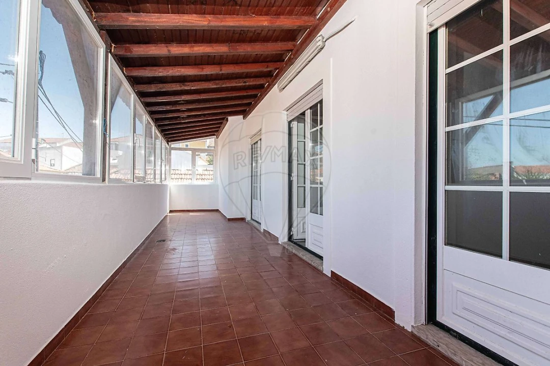Apartamento T3 para Venda em Olhalvo Foto 12