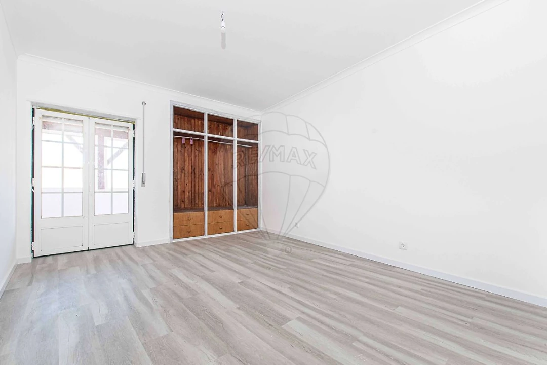 Apartamento T3 para Venda em Olhalvo Foto 15
